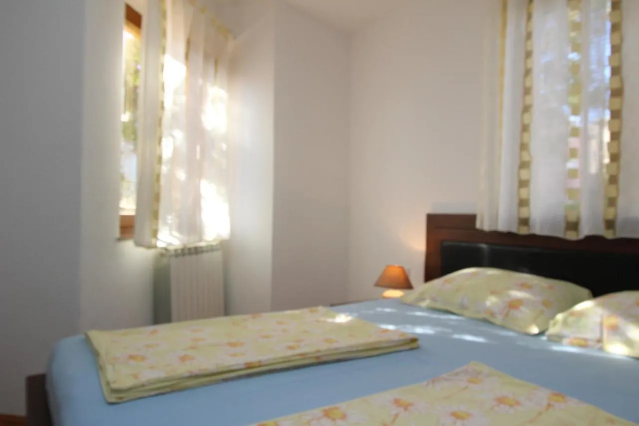Apartments Dujmovic Ana Baška
