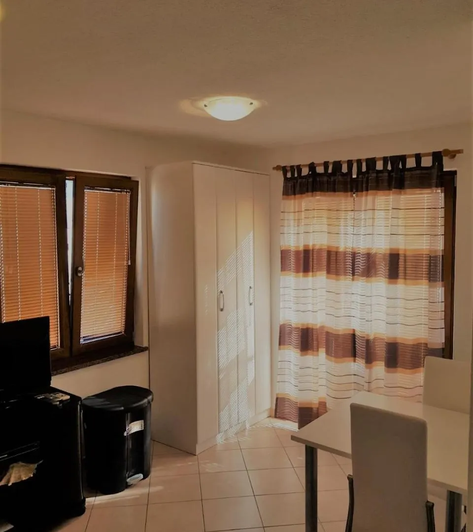 Apartments Dujmovic Ana Baška 0*,